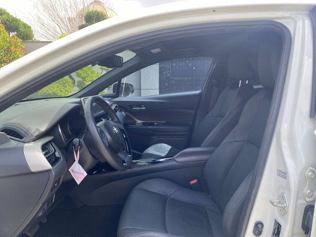 僅跑5萬  CHR 認證車 里程僅跑5萬 車況好  第14張相片