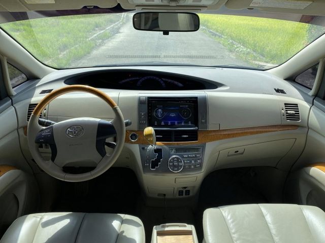 頂級款 雙電動滑門  第三排電動收折 超值得入手  第16張相片