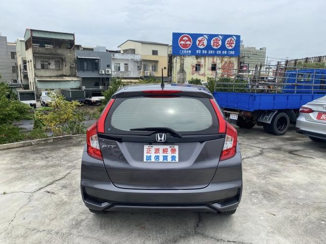 僅跑5萬 2020 飛特S版 熱門小車  第5張相片