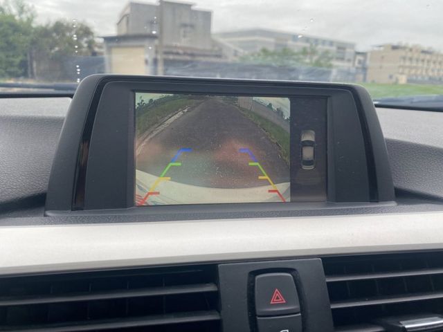 2014 318d 柴油超省油 又有力 原鈑件 買車送保養乙次  第9張相片