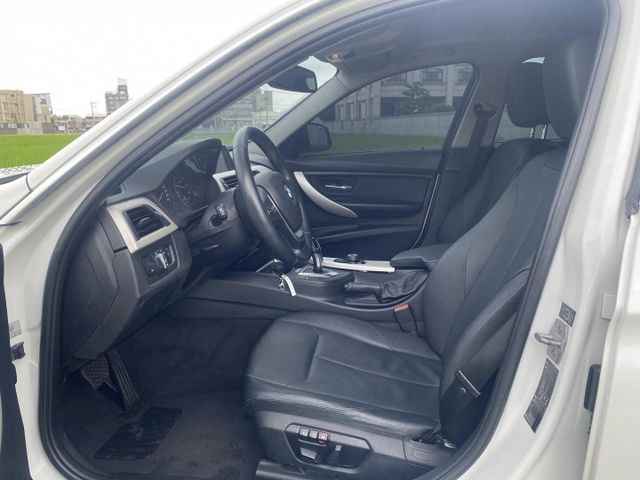2014 318d 柴油超省油 又有力 原鈑件 買車送保養乙次  第11張相片