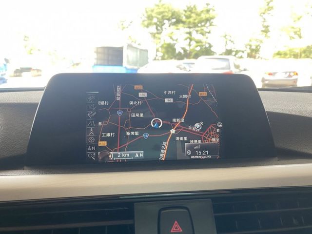BMW 320I 汽油 低里程 僅跑10萬 摸門解鎖 盲點 5AS HK音響 導航  第14張相片