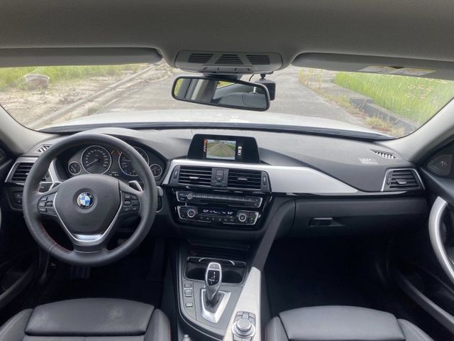 BMW 320I 汽油 低里程 僅跑10萬 摸門解鎖 盲點 5AS HK音響 導航  第17張相片