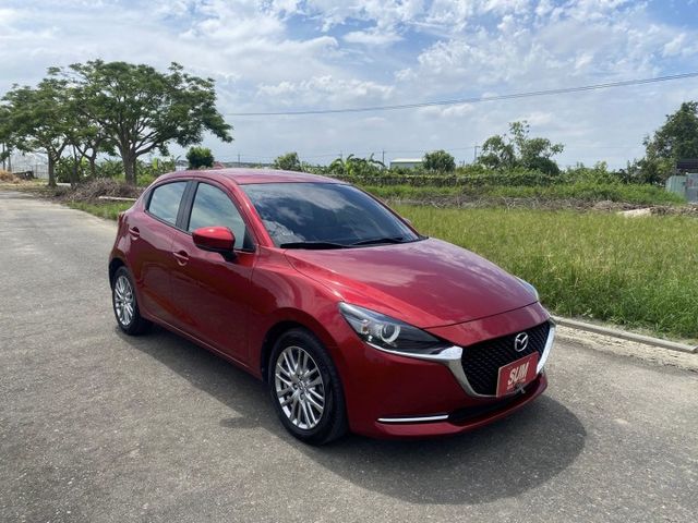 2020馬2 五門掀背小車 熱門車款 原廠保養 一手女用車 原鈑件  第3張相片