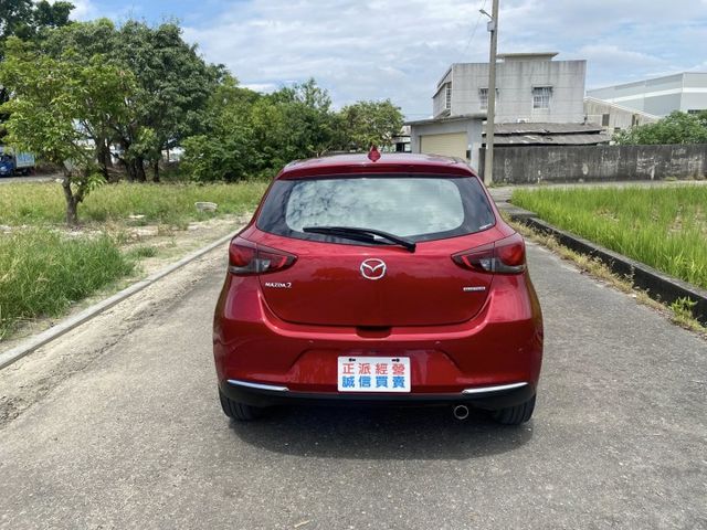 2020馬2 五門掀背小車 熱門車款 原廠保養 一手女用車 原鈑件  第5張相片