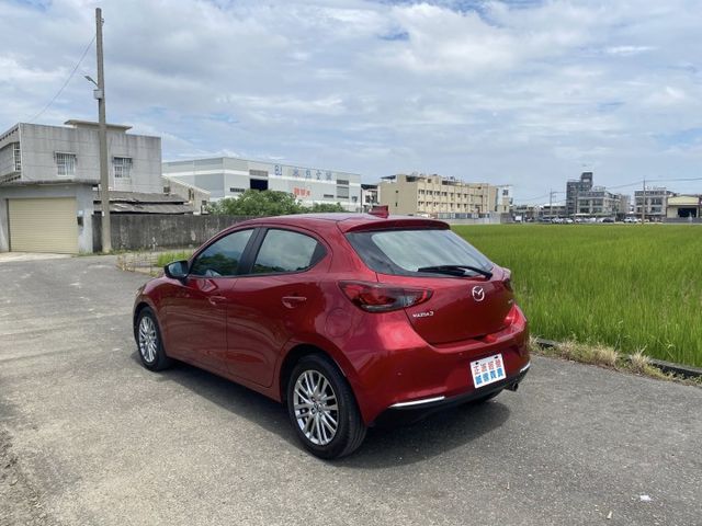 2020馬2 五門掀背小車 熱門車款 原廠保養 一手女用車 原鈑件  第6張相片