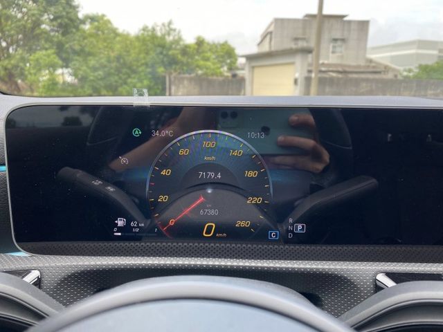 A180 小姐姐最愛 原廠保養 盲點摸門 配備基本滿 便宜賣 快就好  第9張相片