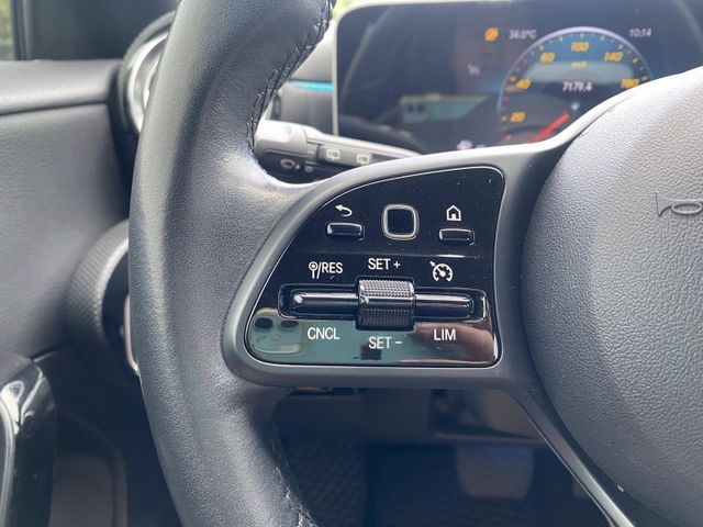 A180 小姐姐最愛 原廠保養 盲點摸門 配備基本滿 便宜賣 快就好  第12張相片