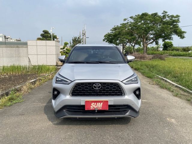 2024 亞力士CROSS 高階潮玩版 / 摸們/盲點/原廠保養/電動尾門/ACC跟車/360環景 便宜  第2張相片