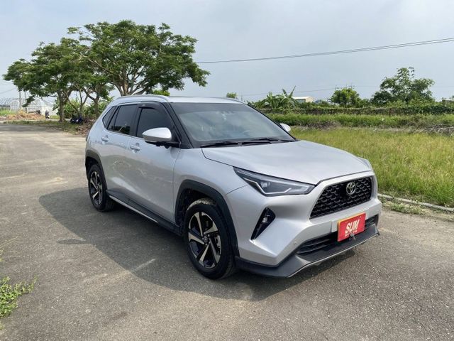 2024 亞力士CROSS 高階潮玩版 / 摸們/盲點/原廠保養/電動尾門/ACC跟車/360環景 便宜  第3張相片