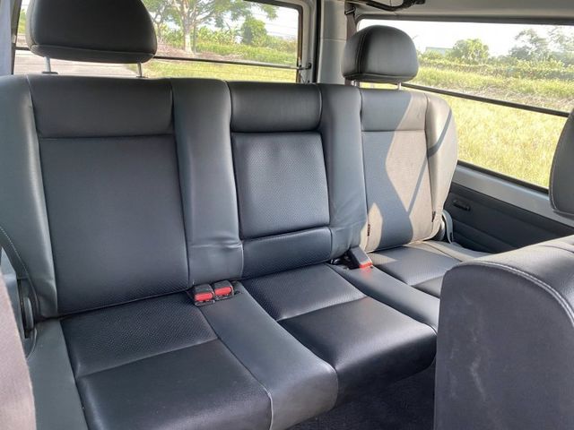 自排 超稀有 僅跑3萬  8人座  第20張相片