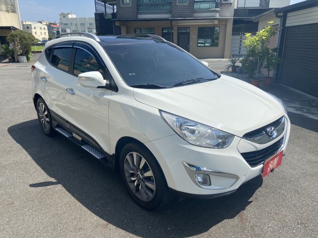 2012 IX35 經典白 頂級IK 僅跑9萬 全網跑最少 車況優質 認證車  第3張相片