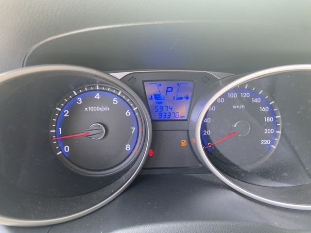 2012 IX35 經典白 頂級IK 僅跑9萬 全網跑最少 車況優質 認證車  第5張相片