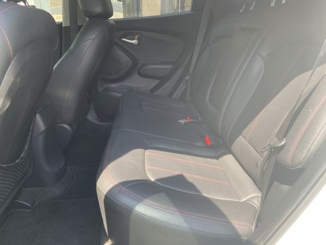 2012 IX35 經典白 頂級IK 僅跑9萬 全網跑最少 車況優質 認證車  第14張相片