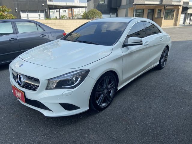 2015 CLA200 無框玻璃 帥氣度滿分  原版認證車  第1張相片