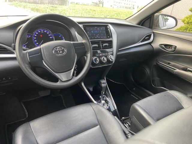 2020年 大鴨 內裝保養良好 代步省油省稅  第11張相片