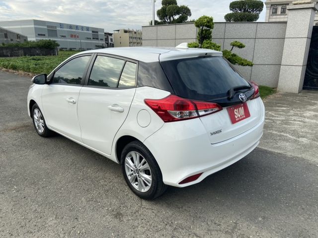 2020年 大鴨 內裝保養良好 代步省油省稅  第13張相片