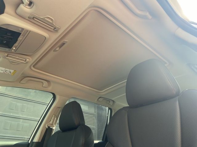 2024 i-s 頂級版 4WD 豪華房車 一家人出去旅遊爬山都不是問題 完整lv2  第9張相片