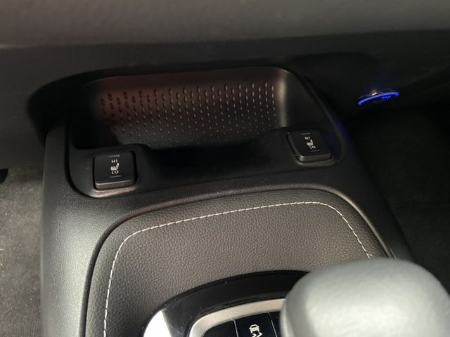 旗艦版 主被動安全滿 ACC跟車 雙前座電熱椅 原鈑件  電動腰靠  第9張相片