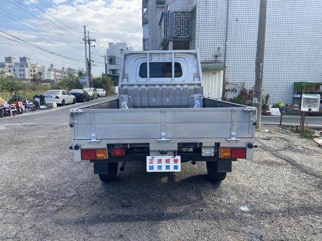 2024 自排小貨車 省油耐操 原廠保養 車況穩當當  第13張相片