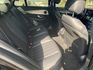 2017 E200 認證車 里程低 車道至中 定速 IK免鑰 電動座椅 全車氣氛燈 電尾門 配備很滿 市場新價格  第15張縮圖