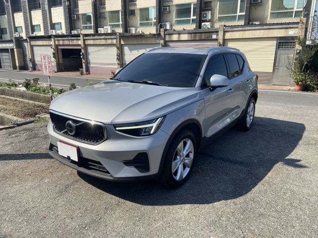 2022 XC40 完整lv2 360環景 電尾門 volvo賣最好的車 不用殺價就很便宜  第1張相片