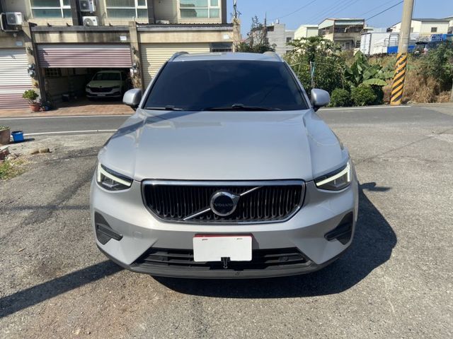 2022 XC40 完整lv2 360環景 電尾門 volvo賣最好的車 不用殺價就很便宜  第2張相片