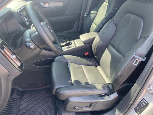 2022 XC40 完整lv2 360環景 電尾門 volvo賣最好的車 不用殺價就很便宜  第15張相片