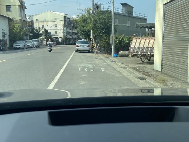 2023 RX350H 豪華房車內外超漂亮 配備滿 ACC/抬頭顯示器/盲點偵測/摸們/雙前通風加熱座椅/3區恆溫/電動  第8張相片