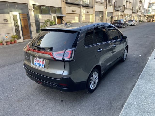 2021年 里程跑少 IK免鑰駛啟動  摸門 電動尾門 內外免疲勞 可車換車 全額貸款  第17張相片