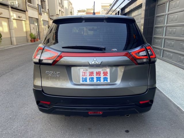 2021年 里程跑少 IK免鑰駛啟動  摸門 電動尾門 內外免疲勞 可車換車 全額貸款  第18張相片