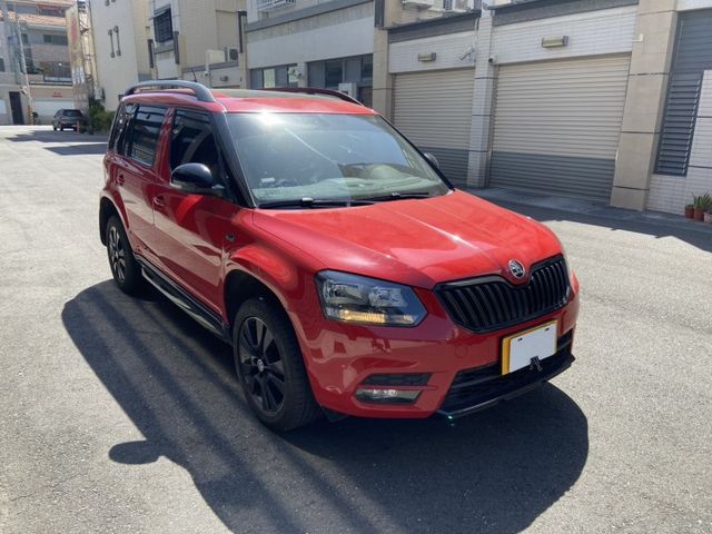 2016 YETI 1.2稅金 同級距SUV 空間最大 最安全搭載9安 全景天窗 第二排還有小餐桌 原廠保養 閥體已更新  第3張相片