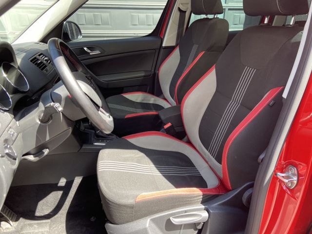 2016 YETI 1.2稅金 同級距SUV 空間最大 最安全搭載9安 全景天窗 第二排還有小餐桌 原廠保養 閥體已更新  第9張相片