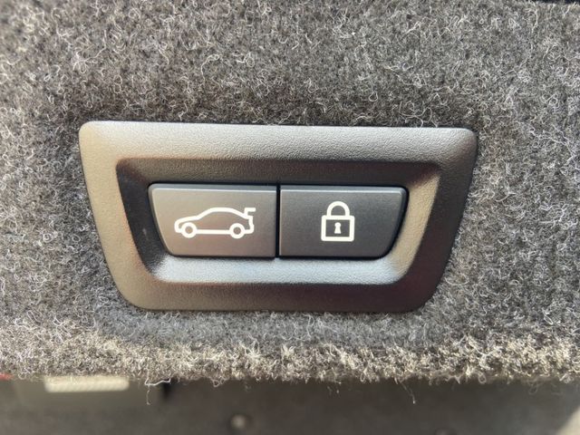 18年G30 520D 10.25大銀幕 氣氛燈 選配ACC跟車 車道維持 盲點 摸門 衛星導航 底盤優質無漏油  第20張相片