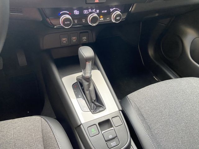 2024 油電FIT 標榜最省油 配備超滿 有升級原廠大包套件 不用殺價就很便宜 類新車 跑超級少  第11張相片