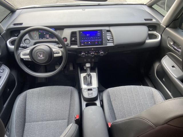 2025新款油電FIT 超級省油 原廠保固中 原鈑件 跟新車只有價差 可車換車 全額貸款  第14張相片