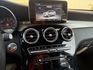 2017年 總代理 GLC250 4輪傳動 / 認證車 / 馬力200多P / 換檔撥片 / 定速 / 360環景 /  第7張縮圖
