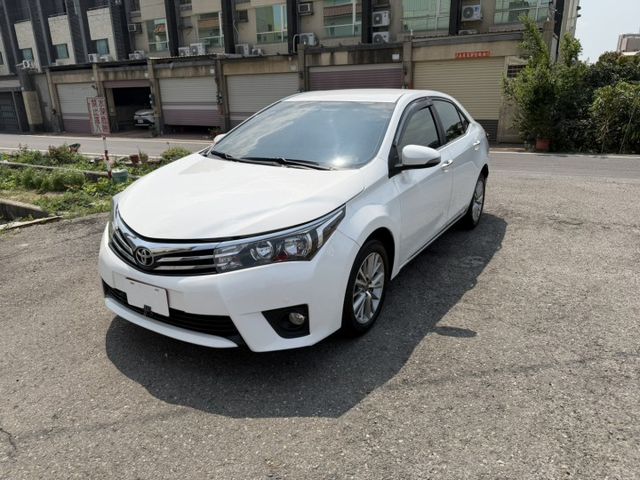 2016 ALTIS S+版本 原鈑件/定速/雙環表/電折後視鏡/升級安卓機/恆溫空調/經典白色  第1張相片