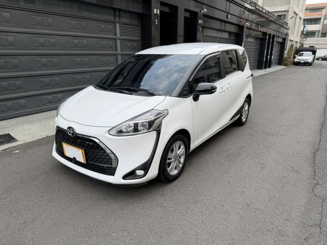 2023 Sienta 5人座 1.8起步輕快有力 方向盤快控 / 倒車顯影 / 車道偏移 / 便宜 / 可車換車  第1張相片