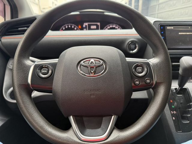 2023 Sienta 5人座 1.8起步輕快有力 方向盤快控 / 倒車顯影 / 車道偏移 / 便宜 / 可車換車  第4張相片