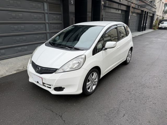 2011 FIT 熱門小車 定速 / 64分離 / 恆溫空調 / 省油代步超好用  第1張相片