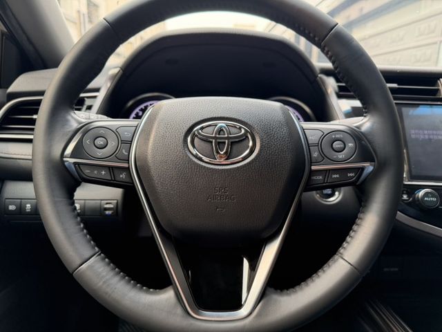 2019 豪華頂級版 認證好車 ACC跟車 / 盲點 / 摸門 / 導航 / 抬頭顯示器 / 雙區恆溫 可全額貸款  第4張相片