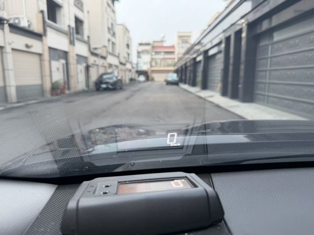 2019 豪華頂級版 認證好車 ACC跟車 / 盲點 / 摸門 / 導航 / 抬頭顯示器 / 雙區恆溫 可全額貸款  第9張相片