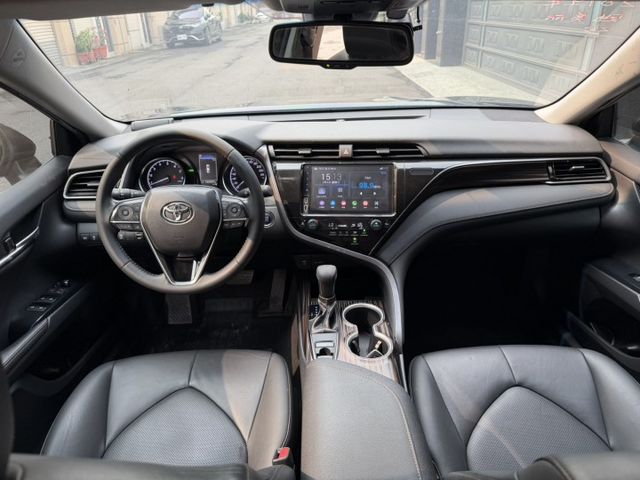 2019 豪華頂級版 認證好車 ACC跟車 / 盲點 / 摸門 / 導航 / 抬頭顯示器 / 雙區恆溫 可全額貸款  第17張相片