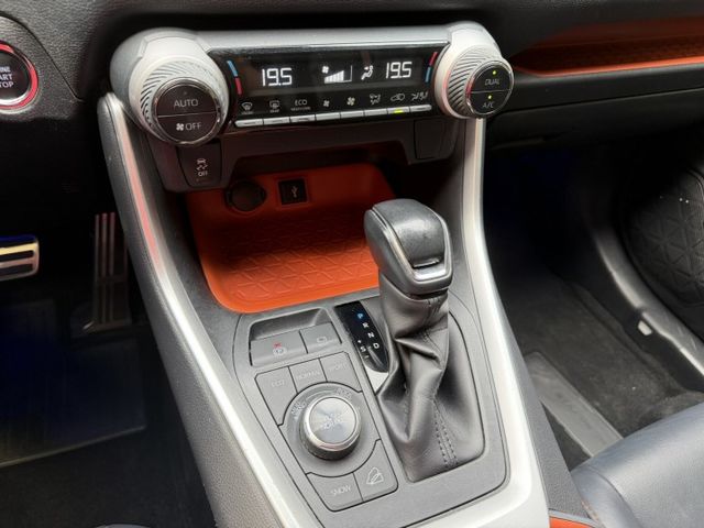 RAV4 Adventure 4WD 全景天窗/LV2輔助駕駛/盲點/電尾門/360環景/車側踏板/CARPLAY  第9張相片