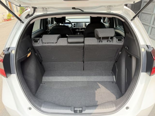 2025 油電FIT 新車保固中/認證原版/ACC跟車/定速/盲點/摸們/Carplay/ 最省油熱門小車/可車換車  第15張相片