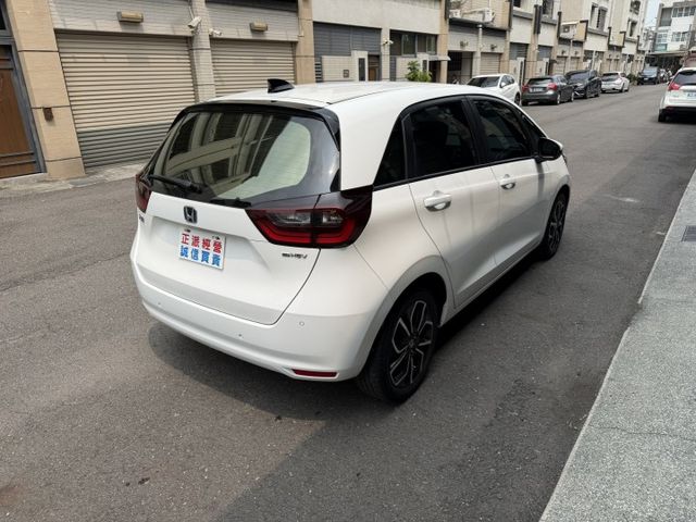 2025 油電FIT 新車保固中/認證原版/ACC跟車/定速/盲點/摸們/Carplay/ 最省油熱門小車/可車換車  第16張相片