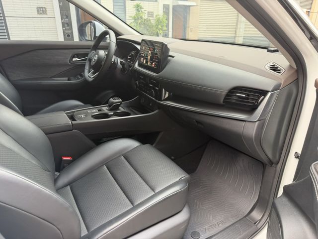 2025 大改款 新款車頭 輕油電 1.5稅金/ACC跟車/盲點/摸們/定速/AEB/可全貸/可車換車  第12張相片