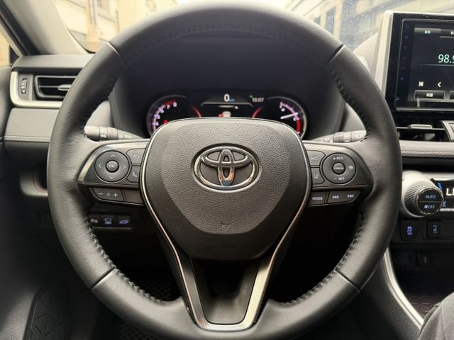 2019 RAV4 旗艦頂級版 ACC跟車/盲點偵測/摸們/電動尾門/360環景/雙前加熱座椅/電動/便宜  第4張相片