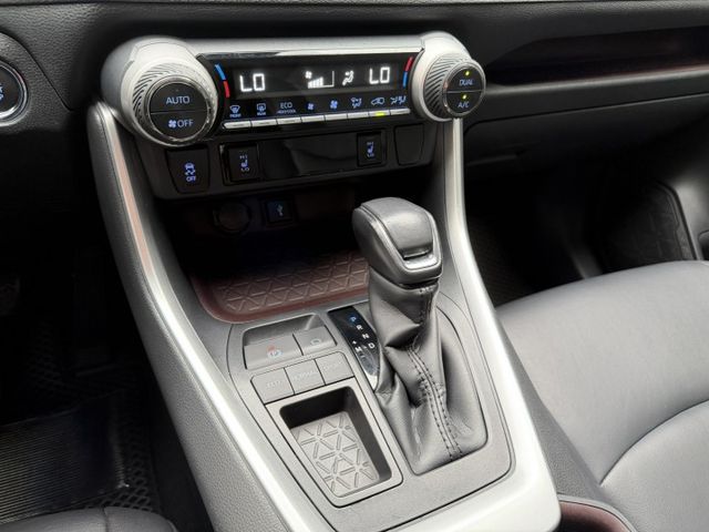 2019 RAV4 旗艦頂級版 ACC跟車/盲點偵測/摸們/電動尾門/360環景/雙前加熱座椅/電動/便宜  第10張相片